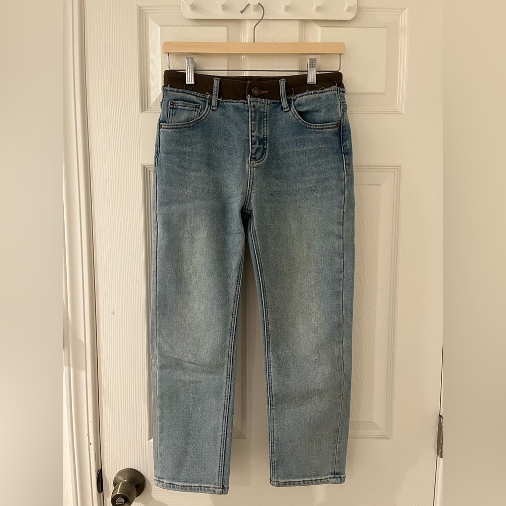 Women‘s Light Blue Slim Jeans